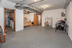 601 N Kalamazoo St, Paw Paw, MI 49079 - Photo 23