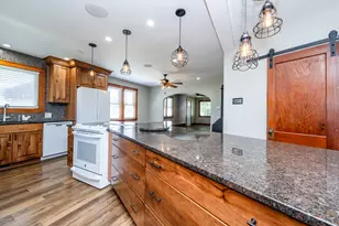 887 W Hinchman Rd, Baroda, MI 49101 - Photo 13