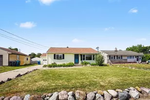 2109 Bloomfield Ave, Kalamazoo, MI 49001 - Photo 3