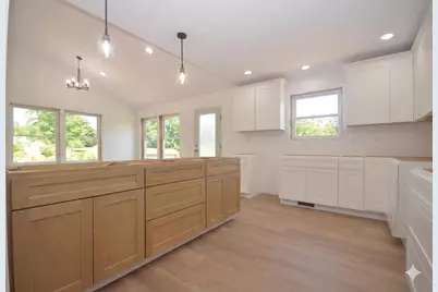 237 Markus Glen Drive, Plainwell, MI 49080 - Photo 3