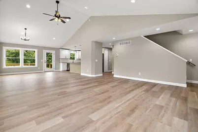 237 Markus Glen Drive, Plainwell, MI 49080 - Photo 5