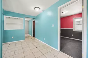 2841 Longstreet Ave SW, Wyoming, MI 49509 - Photo 9