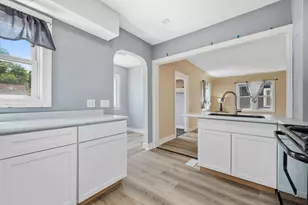 301 Lemyra St SE, Wyoming, MI 49548 - Photo 11