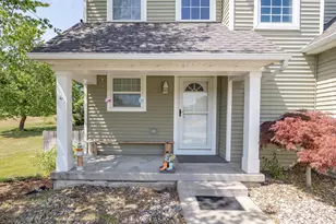 27120 Birmingham Ct, Paw Paw, MI 49079 - Photo 3