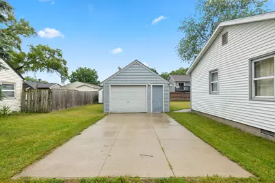305 Majestic Street SE, Grand Rapids, MI 49548 - Photo 3