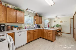 505 Molly Dr, Hastings, MI 49058 - Photo 9