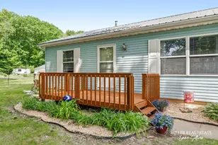 505 Molly Dr, Hastings, MI 49058 - Photo 3