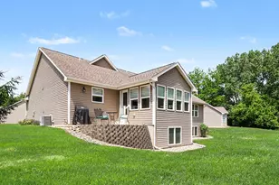 9619 Tarpon Springs Dr, Portage, MI 49002 - Photo 19