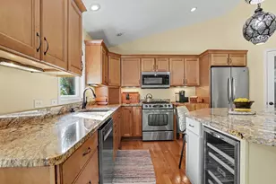 9619 Tarpon Springs Dr, Portage, MI 49002 - Photo 5