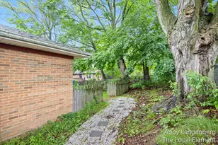 450 Newberg Ave NW, Grand Rapids, MI 49504 - Photo 23