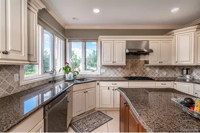 57629 Stonebriar Drive, Washington, MI 48094 - Photo 5