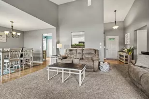 2632 Fairfield Dr, Zeeland, MI 49464 - Photo 9