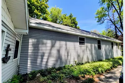 8052 Schroeder Street, Onekama, MI 49675 - Photo 9