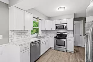 4871 Newcastle Dr SE, Grand Rapids, MI 49508 - Photo 13