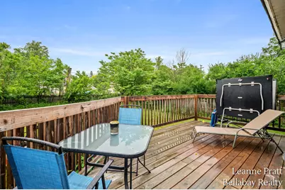 727 E Clinton Street, Hastings, MI 49058 - Photo 5