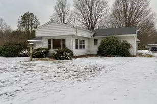 2888 Clarice St, Kalamazoo, MI 49048 - Photo 9