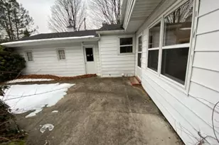 2888 Clarice St, Kalamazoo, MI 49048 - Photo 11