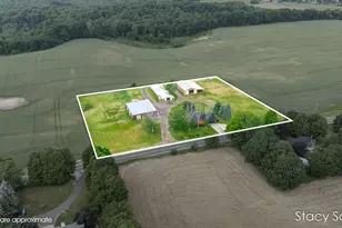 3108 Dumont Rd, Allegan, MI 49010 - Photo 3