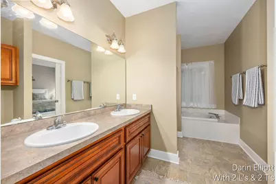 1015 Grosvenor Drive #Unit 4, Greenville, MI 48838 - Photo 21