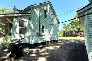 1872 Commerce St, Muskegon, MI 49441 - Photo 5