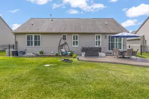 459 Marblewood Ln, Saline, MI 48176 - Photo 5