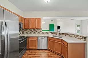 11107 Farmingdale Ln, Walled Lake, MI 48390 - Photo 15
