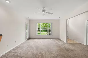 11107 Farmingdale Ln, Walled Lake, MI 48390 - Photo 17