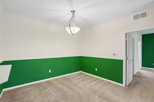 11107 Farmingdale Ln, Walled Lake, MI 48390 - Photo 9