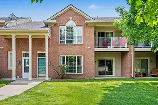 11107 Farmingdale Ln, Walled Lake, MI 48390 - Photo 3