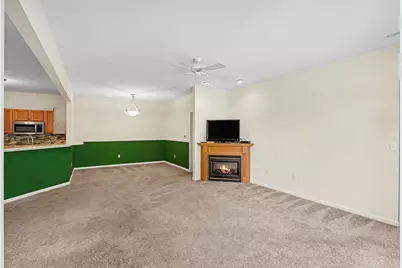 11107 Farmingdale Lane #130, Walled Lake, MI 48390 - Photo 7