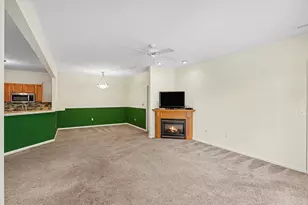 11107 Farmingdale Ln, Walled Lake, MI 48390 - Photo 7