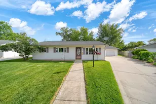 445 March Dr, Adrian, MI 49221 - Photo 3