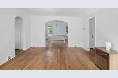 1158 W Reid Road, Flint, MI 48507 - Photo 5