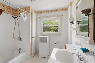 1158 W Reid Rd, Flint, MI 48507 - Photo 17
