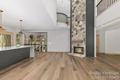 7635 Sandy Hollow Drive SE, Alto, MI 49302 - Photo 5