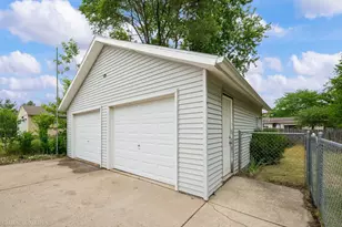 2225 S Cleveland Ave, Saint Joseph, MI 49085 - Photo 37