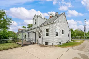 2225 S Cleveland Ave, Saint Joseph, MI 49085 - Photo 45