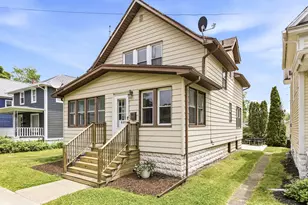 609 Wayne St, Saint Joseph, MI 49085 - Photo 3