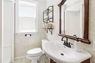 609 Wayne St, Saint Joseph, MI 49085 - Photo 19