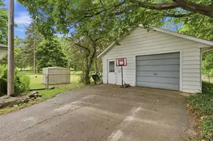 1020 S Marshall Ave, Marshall, MI 49068 - Photo 19