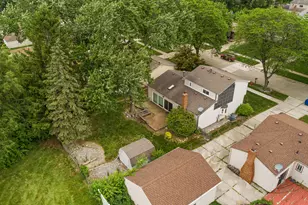 39805 Coronation Rd, Canton, MI 48188 - Photo 7
