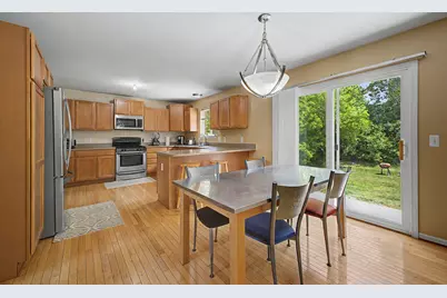 24224 Konarska Drive, Flat Rock, MI 48134 - Photo 11