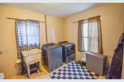 257 Winona Street, Bronson, MI 49028 - Photo 15
