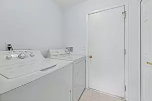 6640 Deerhurst Dr, Westland, MI 48185 - Photo 17
