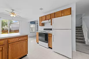 6640 Deerhurst Dr, Westland, MI 48185 - Photo 11