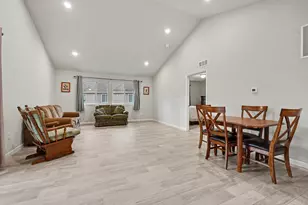 605 Bush Blvd, Three Rivers, MI 49093 - Photo 5