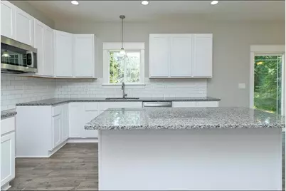 9 Aviara Oaks Parkway, Jackson, MI 49201 - Photo 11