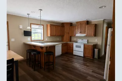 705 Peach Lane, Fremont, MI 49412 - Photo 5