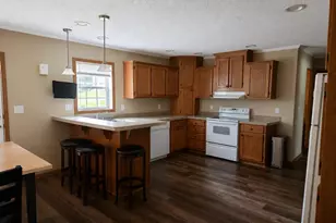 705 Peach Ln, Fremont, MI 49412 - Photo 5