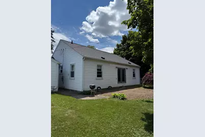 2326 Sunset Lane, Adrian, MI 49221 - Photo 5